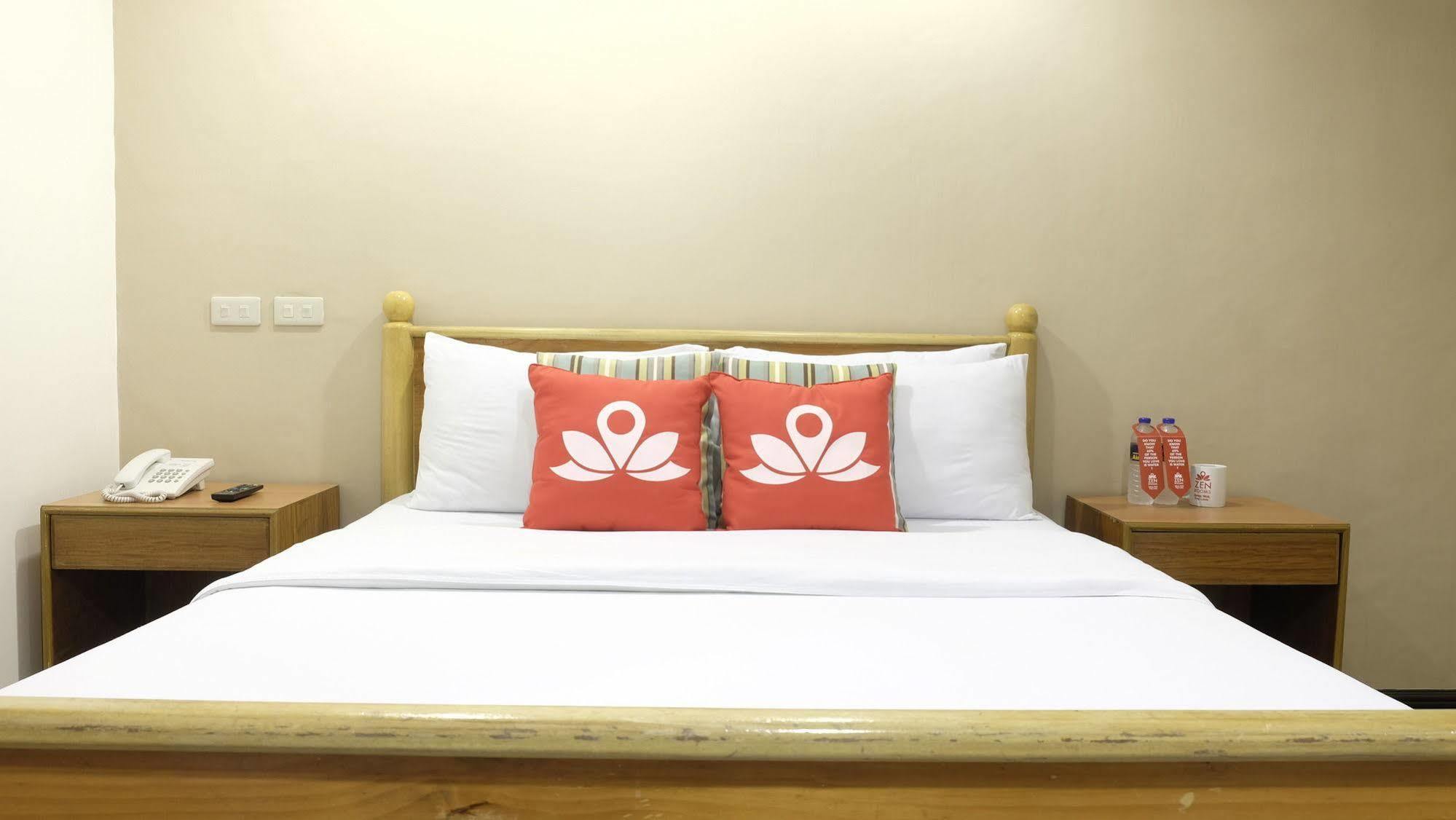 Paranaque City Zen Rooms Ninoy Aquino Airport מראה חיצוני תמונה