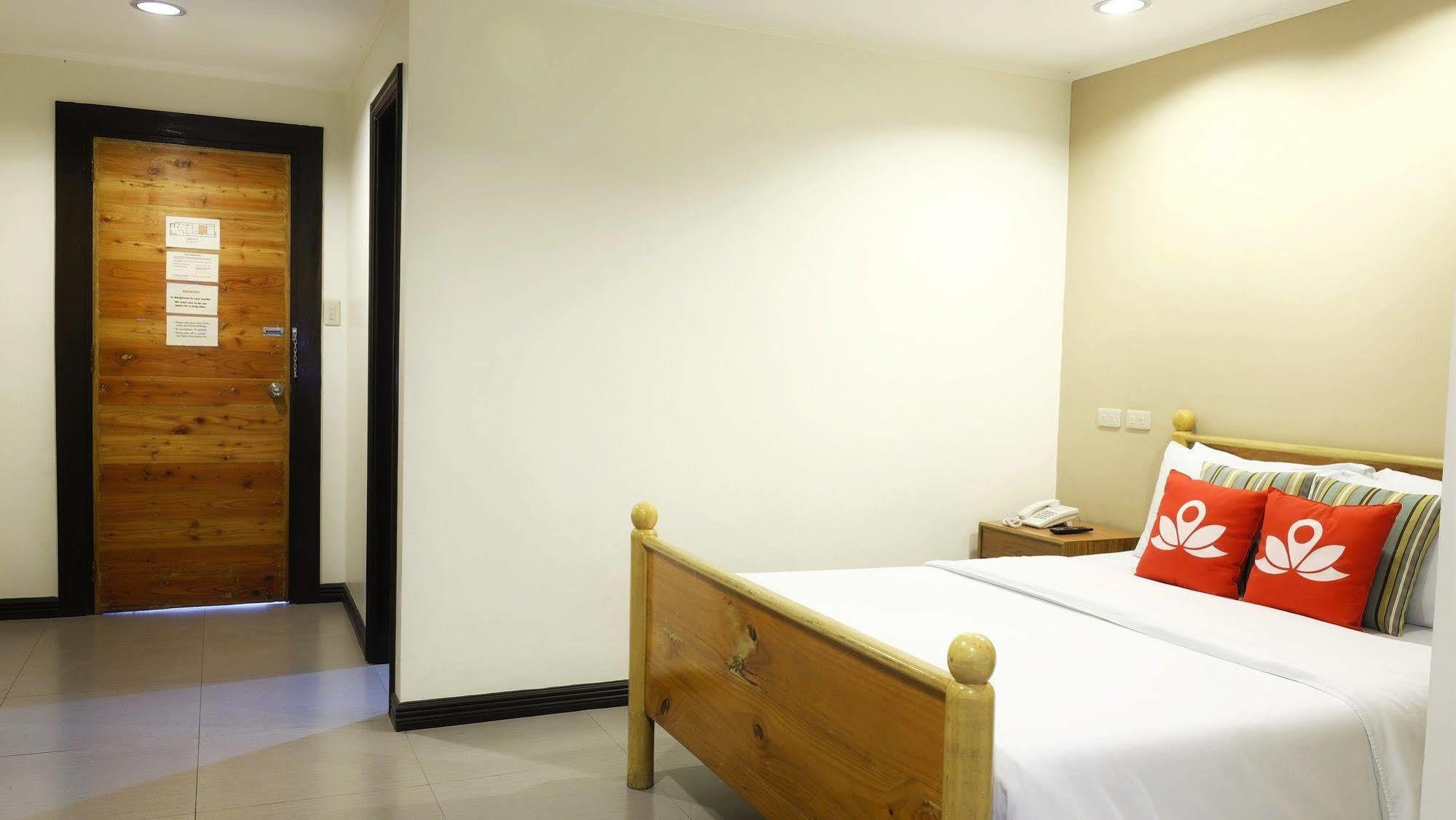 Paranaque City Zen Rooms Ninoy Aquino Airport מראה חיצוני תמונה